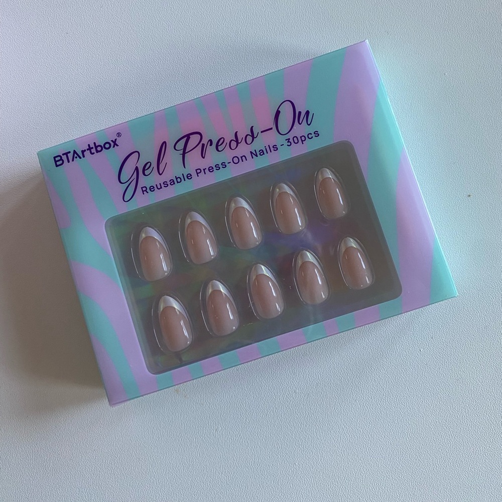 BTARTBOX French chrome Press on Nails